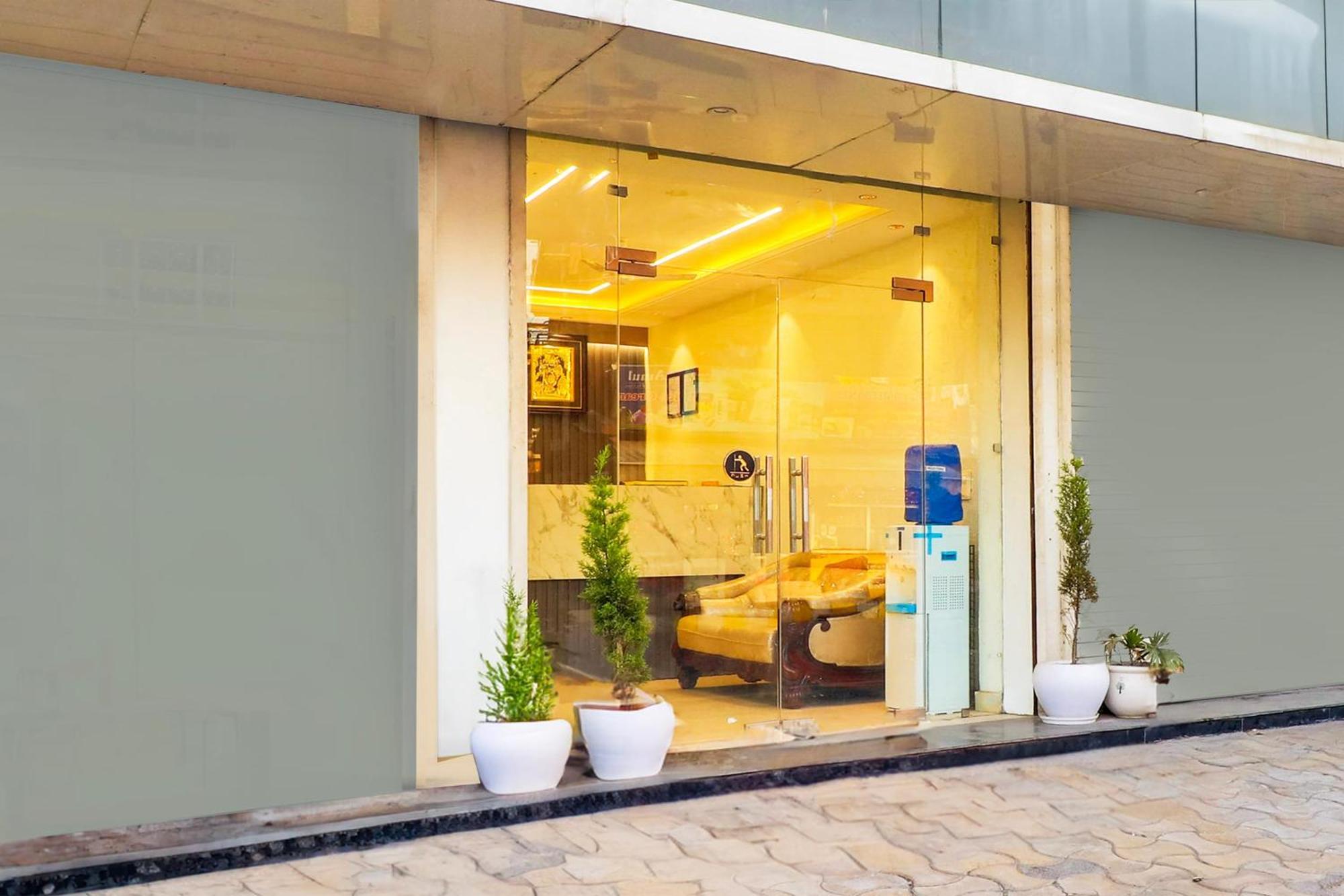 Super Collection O Kanwali Road Near Railway Station 데라둔 외부 사진