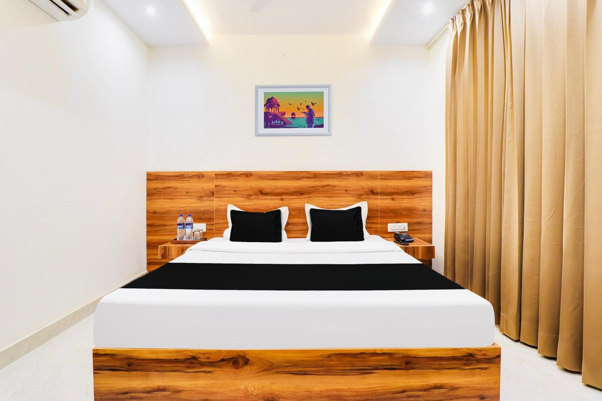 Super Collection O Kanwali Road Near Railway Station 데라둔 외부 사진