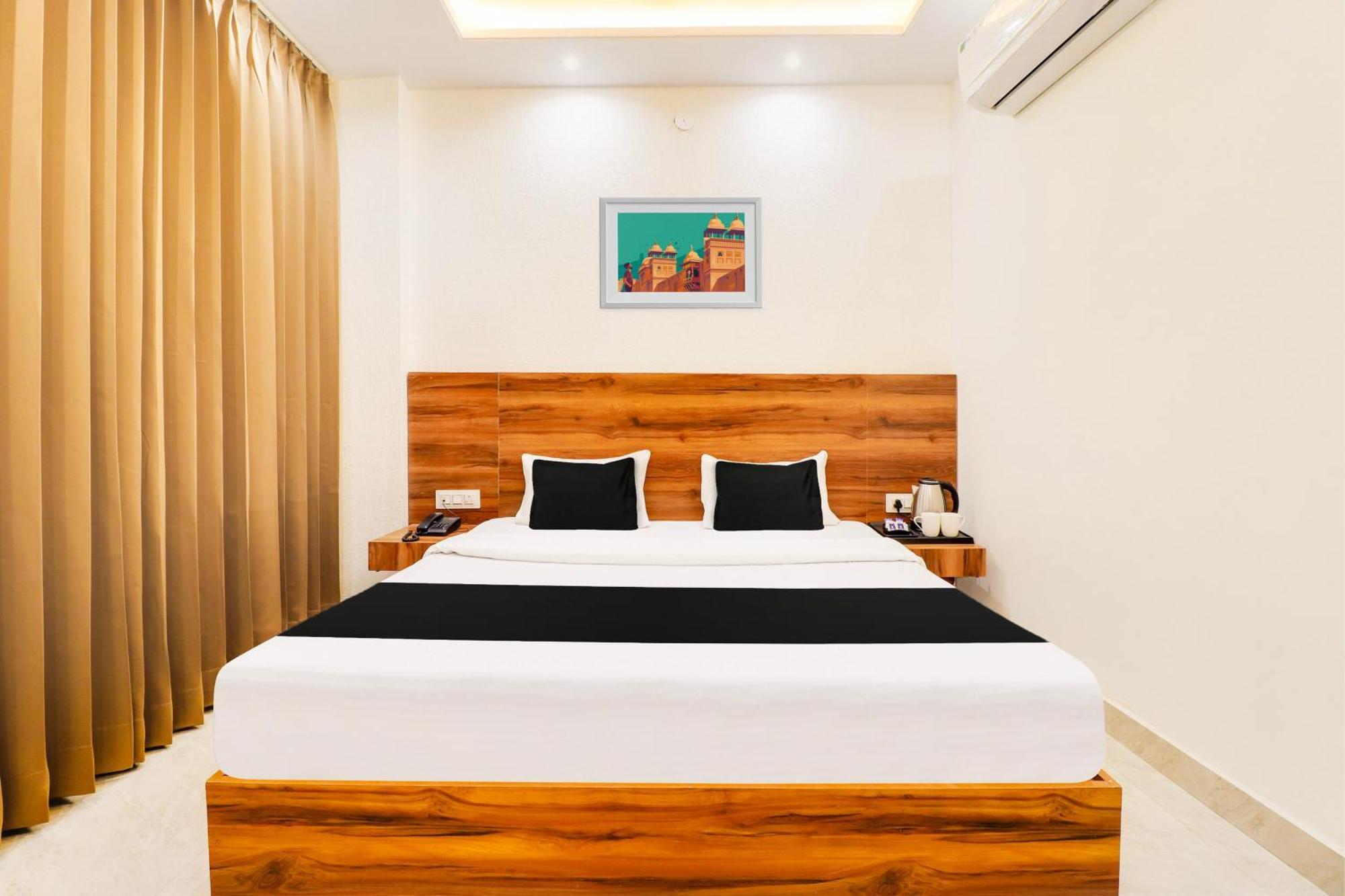 Super Collection O Kanwali Road Near Railway Station 데라둔 외부 사진